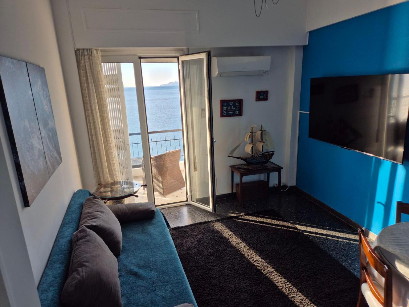 Captain'S Home Loutraki エクステリア 写真